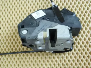 Замок двери задней левой Ford Focus III 2011>,Kuga 2012> (4 КОНТАКТА BM5AA26413AD) — фото 6