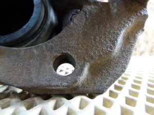Суппорт тормозной передний правый Ford Focus II 2008-2011,Focus II 2005-2008,C-MAX 2003-2010,Mazda 5 (CR) 2005-2010,Mazda 3 (BK) 2002-2009,S40 2004-2012,V50 2004-2012,Kuga 2008-2012,Mazda 3 (BL) 2009-2013,Focus III 2011>,C-MAX 2010> (В СБОРЕ 1682875) — фото 3