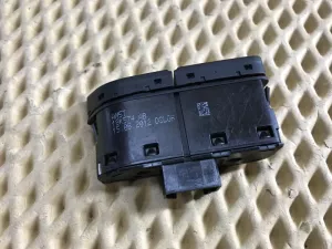 Кнопка обогрева переднего и заднего стекла Ford Focus III 2011>,C-MAX 2010>,Kuga 2012>,Transit/Tourneo Connect 2014> (AM5T18K574AB) — фото 4
