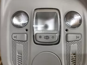 Плафон салонный Citroen C4 II 2011>,C4 Picasso 2014> (ПЕРЕДНИЙ 9671645977) — фото 5