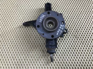 Кулак поворотный передний правый Citroen C4 2005-2011,307 2001-2008,308 I 2007-2015,C4 Picasso 2006-2014,C4 Grand Picasso 2006-2014,Partner Tepee(B9) 2008-2018,3008 2010-2016,Berlingo (NEW) (B9) 2008>,C4 II 2011>,DS4 2011-2015,5008 2009-2016 (364796) — фото 1