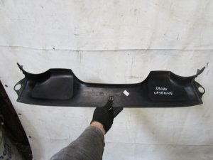 Накладка декоративная Porsche Cayenne 2003-2010 (НА ПЕРЕДНЮЮ ПАНЕЛЬ 7L5805583C) — фото 2