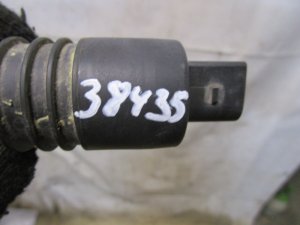 Насос омывателя Audi Q7 [4L] 2005-2015,A3 (8L1) 1996-2003,A4 [B5] 1994-2001,Octavia (A4 1U-) 2000-2011,Leon (1M1) 1999-2006,A6 [C6,4F] 2004-2011,A140/160 W168 1997-2004,Cordoba 1993-1996,Ibiza II 1993-1996 (2 ОТВОДА 1K6955651) — фото 6
