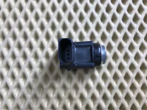 Датчик парковки Porsche Cayenne 2003-2010 Porsche Cayman (987) 2005-2012 Seat Altea 2004-2015 Seat Leon (1P1) 2005-2013 Seat Toledo III 2004-2009 Skoda Fabia 1999-2007 Skoda Octavia 1997-2000 Skoda Octavia (A4 1U-) 2000-2011 VW Golf IV/Bora 1997-2005 VW Golf IV/Bora 1997-2005 VW Golf Plus 2005-2014 VW Golf V 2003-2009 VW Jetta 2005-2011 VW Phaeton 2002-2016 VW Touareg 2002-2010 VW Touran 2003-2010 (1U0919275) — фото 3