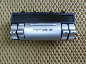Блок управления климатической установкой Porsche Cayenne 2003-2010 (ЗАДНИЙ 7L5907049AH) — фото 1