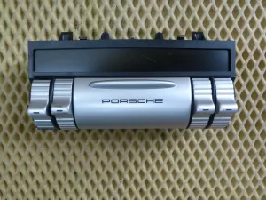 Блок управления климатической установкой Porsche Cayenne 2003-2010 (ЗАДНИЙ 7L5907049AH) — фото 4