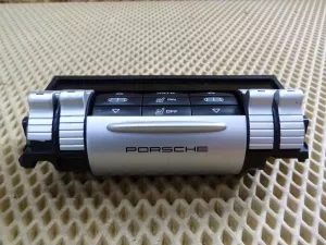 Блок управления климатической установкой Porsche Cayenne 2003-2010 (ЗАДНИЙ 7L5907049AH) — фото 9