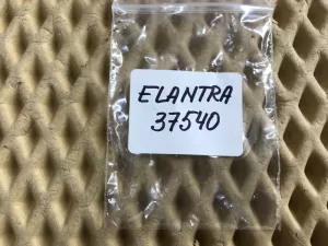 Форсунка инжекторная электрическая Hyundai Coupe (GK) 2002-2009 Hyundai Elantra 2000-2010 Hyundai Elantra 2006-2011 Hyundai Grandeur IV (TG) 2005-2011 Hyundai i30 2007-2012 Hyundai Matrix 2001-2010 Hyundai Santa Fe (CM) 2006-2012 Hyundai Trajet 2000-2009 Hyundai Tucson (JM) 2004-2010 Kia Carens 2002-2006 Kia Carnival 2005-2014 Kia Ceed 2007-2012 Kia Cerato 2004-2008 Kia Sportage 2004-2010 (3531023600) — фото 5
