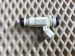 Форсунка инжекторная электрическая Hyundai Coupe (GK) 2002-2009 Hyundai Elantra 2000-2010 Hyundai Elantra 2006-2011 Hyundai Grandeur IV (TG) 2005-2011 Hyundai i30 2007-2012 Hyundai Matrix 2001-2010 Hyundai Santa Fe (CM) 2006-2012 Hyundai Trajet 2000-2009 Hyundai Tucson (JM) 2004-2010 Kia Carens 2002-2006 Kia Carnival 2005-2014 Kia Ceed 2007-2012 Kia Cerato 2004-2008 Kia Sportage 2004-2010 (3531023600) — фото 1