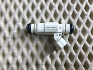 Форсунка инжекторная электрическая Hyundai Coupe (GK) 2002-2009 Hyundai Elantra 2000-2010 Hyundai Elantra 2006-2011 Hyundai Grandeur IV (TG) 2005-2011 Hyundai i30 2007-2012 Hyundai Matrix 2001-2010 Hyundai Santa Fe (CM) 2006-2012 Hyundai Trajet 2000-2009 Hyundai Tucson (JM) 2004-2010 Kia Carens 2002-2006 Kia Carnival 2005-2014 Kia Ceed 2007-2012 Kia Cerato 2004-2008 Kia Sportage 2004-2010 (3531023600) — фото 1