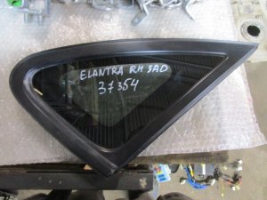 Стекло кузовное глухое правое Hyundai Elantra 2006-2011 (878202H000) — фото 1