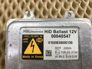 Блок ксеноновой лампы Hyundai Elantra 2011-2016 Hyundai Equus 2009-2016 Hyundai Genesis (BH) 2008-2014 Hyundai Grandeur IV (TG) 2005-2011 Hyundai Grandeur V (HG) 2011-2016 Hyundai i30 2012-2017 Hyundai ix55 2007-2013 Hyundai Santa Fe (CM) 2006-2012 Hyundai Sonata VI 2010-2014 Kia Mohave 2009-2024 Kia Optima III 2010-2015 Kia Sorento II (XM) 2009-2020 Kia Sportage 2010-2015 (921903L000) — фото 4