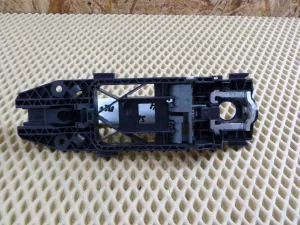 Ручка двери наружная VW Polo (Sed RUS) 2011>,New Beetle 1998-2010,Ibiza V 2008-2017,Fabia 2007-2015,Tiguan 2007-2011,Yeti 2009>,Tiguan 2011-2016,Jetta 2011>,New Beetle 2012>,Rapid 2013> (5N0837205M) — фото 7