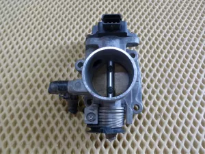 Заслонка дроссельная механическая Hyundai ix35/Tucson 2010-2015,Accent II (+ТАГАЗ) 2000-2012,Soul 2009-2014,Sportage 2010-2015,RIO 2011-2017,i40 2011>,Veloster 2011-2017,Ceed 2012>,Tucson 2015> (3510026600) — фото 2
