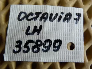 Петля двери багажника Seat Toledo IV 2013-2019;Octavia (A7) 2013-2020;Rapid 2013-2020;Superb 2015> (ЛЕВАЯ 5E0827301A) — фото 5