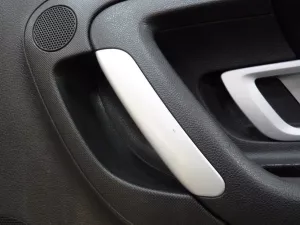 Обшивка двери передней правой Skoda Fabia 2007-2015 (ЭЛЕКТРИКА 5J0867012E) — фото 13