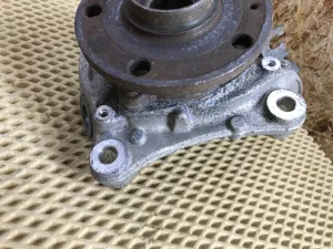 Кулак поворотный передний правый VW Passat [B6] 2005-2010,A3 [8PA] Sportback 2004-2013,Leon (1P1) 2005-2013,Passat CC 2008-2017,Passat [B7] 2011-2015,Sharan 2010>,Alhambra 2010> (3C0407254F) — фото 5