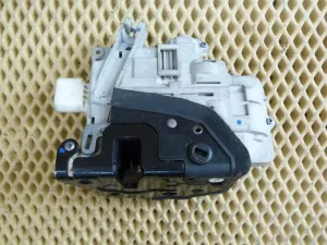 Замок двери задней правой VW Passat [B7] 2011-2015,Q7 [4L] 2005-2015,Passat [B6] 2005-2010,Ibiza V 2008-2017,Tiguan 2007-2011,Superb 2008-2015 (7 КОНТАКТОВ 3C4839016A) — фото 4