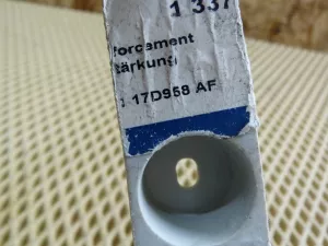 Направляющая переднего бампера Ford Focus II 2005-2008,C-MAX 2003-2010 (4M5117D959AF 4M5117D958AF) — фото 10