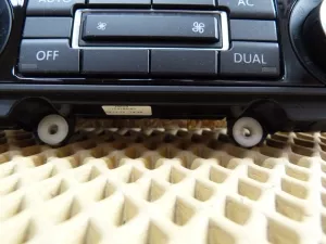 Блок управления климатической установкой VW Golf VI 2009-2013,Golf Plus 2005-2014,Jetta 2006-2011,Tiguan 2007-2011,Passat CC 2008-2017,Scirocco 2008-2017,Passat [B7] 2011-2015,Touran 2010-2016,Jetta 2011> (5K0907044ES) — фото 9