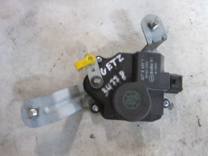 Активатор замка багажника Hyundai Getz 2002-2010 (957501C001) — фото 1