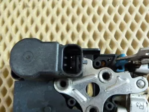 Замок двери задней правой Chevrolet Lacetti 2003-2013,Aveo (T200) 2003-2008,Rezzo 2005-2010,Rezzo 2000-2011,Nubira 1999-2003,Gentra II 2013-2015,Nubira 2003-2007 (96260996) — фото 4