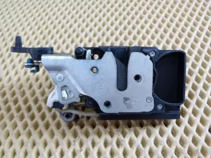 Замок двери задней правой Chevrolet Lacetti 2003-2013,Aveo (T200) 2003-2008,Rezzo 2005-2010,Rezzo 2000-2011,Nubira 1999-2003,Gentra II 2013-2015,Nubira 2003-2007 (96260996) — фото 6