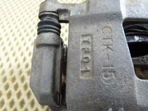 Суппорт тормозной передний правый Chevrolet Lacetti 2003-2013,Nubira 1997-1999,Aveo (T200) 2003-2008,Nubira 1999-2003,Gentra II 2013-2015,Nubira 2003-2007 (В СБОРЕ 96549789) — фото 17