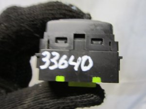 Кнопка регулировки зеркал Nissan Tiida (C11) 2007-2014 (25570CT00B) — фото 4