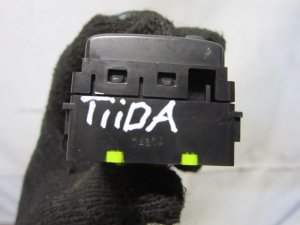 Кнопка регулировки зеркал Nissan Tiida (C11) 2007-2014 (25570CT00B) — фото 3