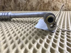 Трубка кондиционера VW Touareg 2002-2010,Transporter T5 2003-2015 (7L6820744M) — фото 2