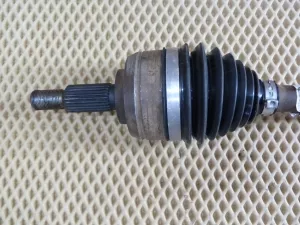 Полуось передняя правая Renault Megane III 2009-2016,Fluence 2010-2017 (1.6 16V K4M МКПП В СБОРЕ 391004084R) — фото 2