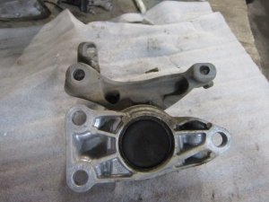 Опора двигателя правая Renault Megane III 2009-2016,Fluence 2010-2017,Scenic III 2009-2015 (112100014R) — фото 3