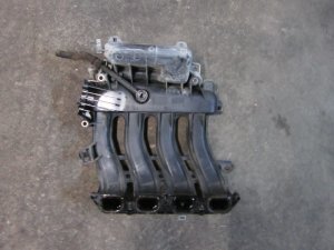 Коллектор впускной Renault Megane III 2009-2016,Megane II 2003-2009,Scenic II 2003-2009,Laguna II 2001-2008,Clio III 2005-2012,Laguna III 2008-2015,Modus 2004-2012,Fluence 2010-2017,Scenic III 2009-2015 (8201002705A 8200647713) — фото 2