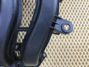 Коллектор впускной Renault Megane III 2009-2016,Megane II 2003-2009,Scenic II 2003-2009,Laguna II 2001-2008,Clio III 2005-2012,Laguna III 2008-2015,Modus 2004-2012,Fluence 2010-2017,Scenic III 2009-2015 (8201002705A 8200647713) — фото 5