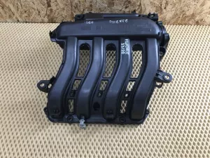 Коллектор впускной Renault Megane III 2009-2016,Megane II 2003-2009,Scenic II 2003-2009,Laguna II 2001-2008,Clio III 2005-2012,Laguna III 2008-2015,Modus 2004-2012,Fluence 2010-2017,Scenic III 2009-2015 (8201002705A 8200647713) — фото 1
