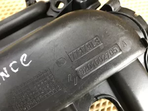 Коллектор впускной Renault Megane III 2009-2016,Megane II 2003-2009,Scenic II 2003-2009,Laguna II 2001-2008,Clio III 2005-2012,Laguna III 2008-2015,Modus 2004-2012,Fluence 2010-2017,Scenic III 2009-2015 (8201002705A 8200647713) — фото 21