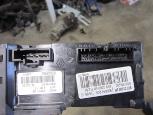 Моторчик стеклоподъемника передний левый Renault Megane III 2009-2016,Fluence 2010-2017 (807310699R) — фото 3
