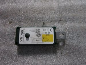 Усилитель VW Touareg 2002-2010 (АНТЕННЫ 7L6035577C) — фото 2