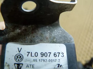 Датчик ускорения VW Touareg 2002-2010,Q7 [4L] 2005-2015,Cayenne 2003-2010 (ПЕРЕДНИЙ ЛЕВЫЙ 7L0907673) — фото 5