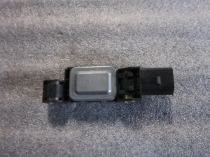 Датчик AIR BAG VW Touareg 2002-2010,Allroad quattro 2000-2005,A6 [C5] 1997-2004,A3 [8PA] Sportback 2004-2013,A8 [4E] 2003-2010,Phaeton 2002-2016,A3 [8P1] 2003-2013 (4B0959643C) — фото 1