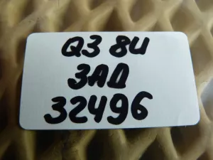Заглушка буксировочного крюка Audi Q3 (8U) 2012-2018 (ЗАДНЯЯ ЛЕВАЯ 8U0807441) — фото 4