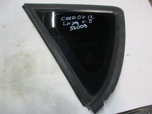 Стекло кузовное глухое левое Kia Ceed 2007-2012 (ХЕТЧБЭК 5 ДВЕРЕЙ 878101H000) — фото 1