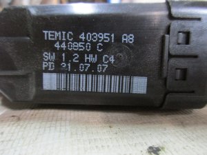 Моторчик стеклоподъемника Kia Ceed 2007-2012 (ПЕРЕДНИЙ ПРАВЫЙ 6 КОНТАКТОВ 824601H010) — фото 3