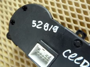 Блок управления отопителем Kia Ceed 2007-2012 (972501H000EQ) — фото 10