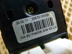 Блок управления стеклоподъемниками Kia Ceed 2007-2012 (823511H020) — фото 8