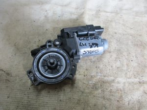 Моторчик стеклоподъемника задний левый Kia Ceed 2007-2012 (834501H010) — фото 1
