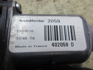 Моторчик стеклоподъемника задний левый Kia Ceed 2007-2012 (834501H010) — фото 6