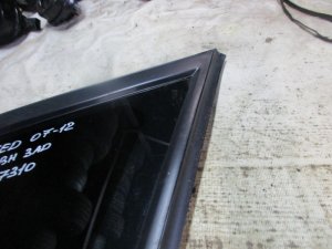 Стекло кузовное глухое правое Kia Ceed 2007-2012 (ХЕТЧБЭК 5 ДВЕРЕЙ 878201H000) — фото 3