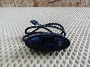 Кнопка стеклоподъемника передняя правая Mercedes Benz W211 E-Klasse 2002-2009 (A21182197587167) — фото 1